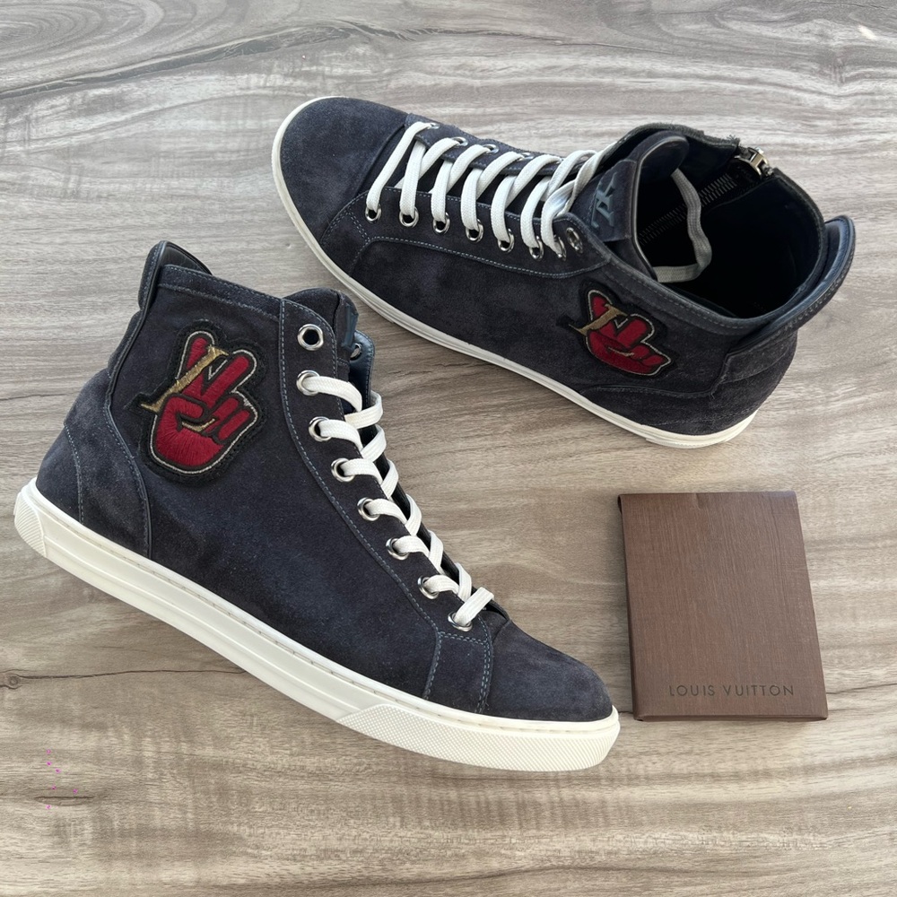 Louis Vuitton Peace Sign Monogram High Size 9.5 (UK 7) Men’s